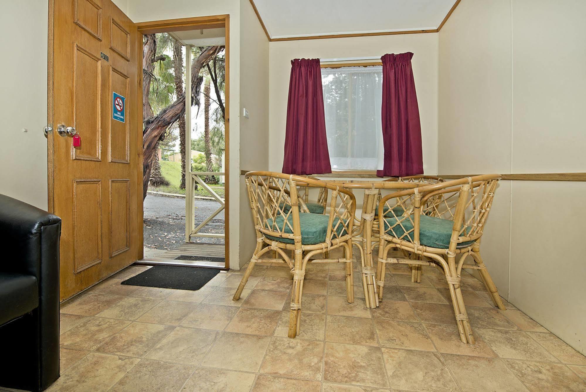 Acclaim Pine Grove Holiday Park エスペランス エクステリア 写真